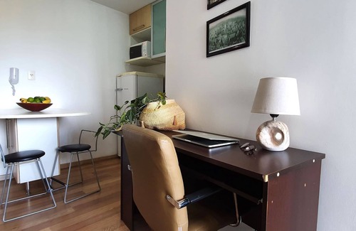Consolacao House | Apt close to Paulista Ave. AC & balcony on 13th F