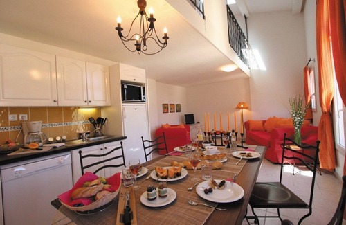 Paradou Condo | Apt. Duplexe | Partez à l'aventure en Provence!