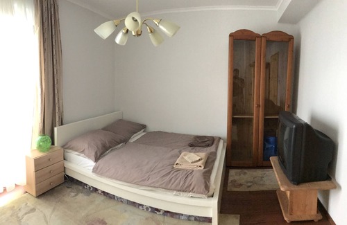 Balatonfuzfo Apartment | Apt GAGARIN at Balaton + free WIFI, for 1-6 people