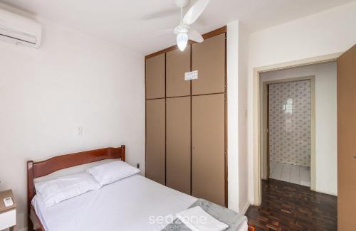 Centro Apartment | Apt in BC center w balcony 260m from beach ELO0207