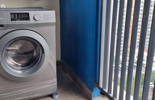Ragunan Apartment | Apt Pejaten Park Residence 2 BR Grey dgn Netflix, Bathub, Pool