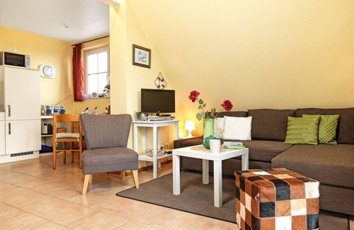 Insel Poel Apartment | Apt. Seebrise - Cozy living just 500 meters from the natural beach