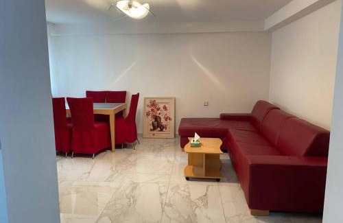 Steinenbronn Apartment | Apt. SIMS bei Stuttgart Flughafen/Metzingen 2-6 person
