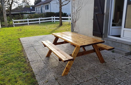 Chasseneuil-du-Poitou Apartment | APT T31 - 3 min from Futuroscope - 2 bedrooms with terrace & garden