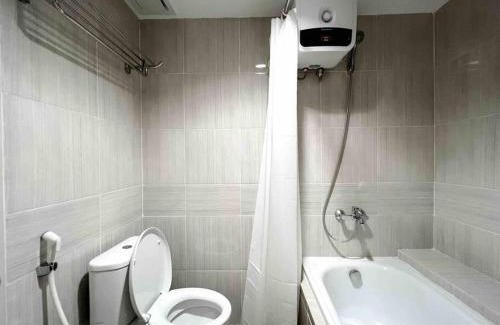 Cikarang Apartment | Apt Vasanta Innopark Studio Latte dgn Bathub & Pool Ch3n