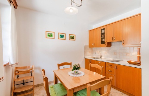 Log pod Mangartom Apartment | Apt. with balcony and mountain view near Mangart