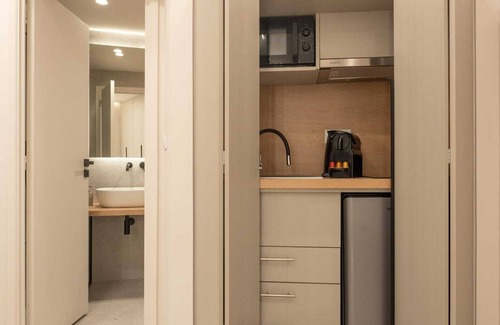 Monastiraki Apartment | Apt with Bathtub-Acropolis view!, Apartment