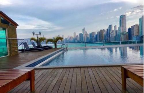 Pioneiros Apartment | Apto frente ao mar Balneário Camboriú