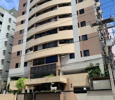 Ponta Verde Apartment | Apto Q/S a 100m da Praia