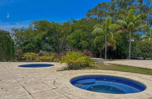 Heredia Apartment | Apto Verde con vista a la ciudad + Piscina + Gym + Seguridad