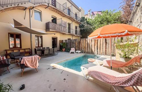 Barri Vell Apartment | Aptw Pool in heart of old town