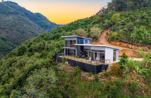 Santa Cruz de Leon Cortes House | Aqua Tarrazu