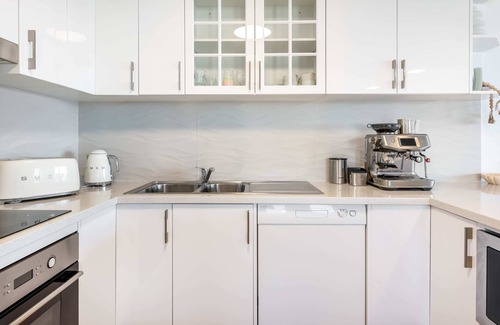 Terrigal Apartment | Aqua Vue -by Coast Hosting