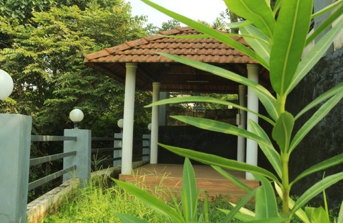 Perumbavoor Villa | aqua water front resort a periyar river view villa