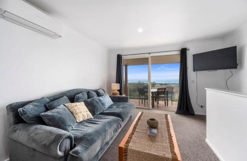 Sapphire Beach Apartment | Aqualuna Beach Resort Unit 47
