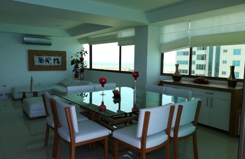 Salinas Apartment | Aquamira bachelor pad Salinas