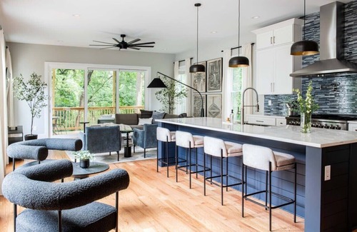 East Atlanta Apartment | Aquarius Rising by Minty Living