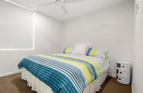 Kings Beach Apartment | Aquaview Unit 604, 29 Canberra Tce, Kings Beach