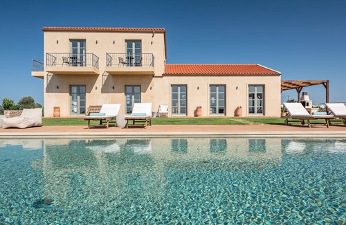 Drapanos Villa | Aquila Villa, breathtaking panoramic view and huge, heated pool