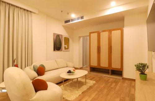IMT Manesar Hotel | AR Suites KLJ Square