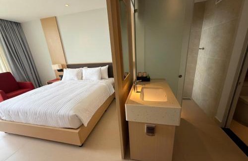 Khanh Hoa Hotel | Arena Cam Ranh Seaview - Near Airport