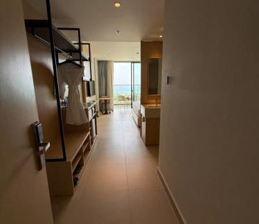 Khanh Hoa Hotel | Arena Cam Ranh Seaview - Near Airport