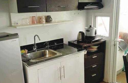 Muntinlupa Apartment | ARAH Laidback Studio Staycation