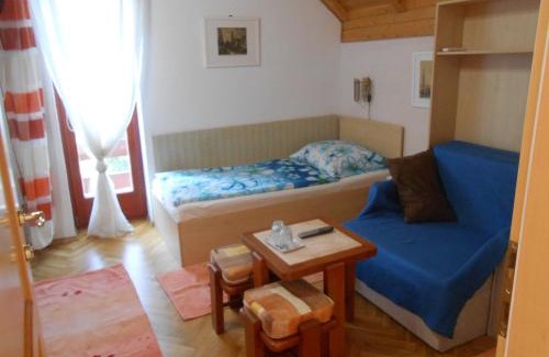 District XI House | Aranyeső Vendégház Csorbai