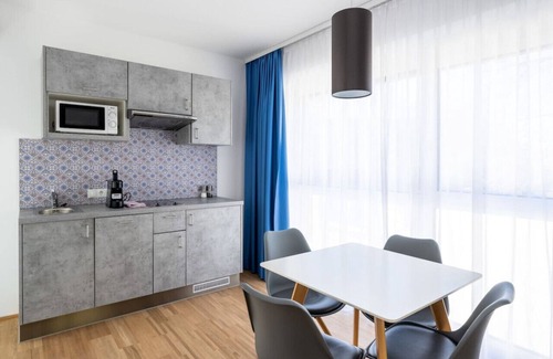Geidorf Apartment | Arbio I 2 bedrooms Apart near Graz Clock Tower