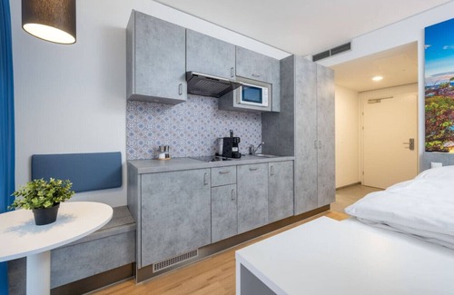 Geidorf Apartment | Arbio I Cozy Apart Balcony near Graz University