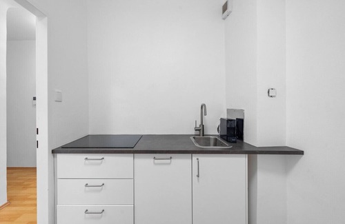 Schottenfeld Apartment | Arbio I Flora Collection