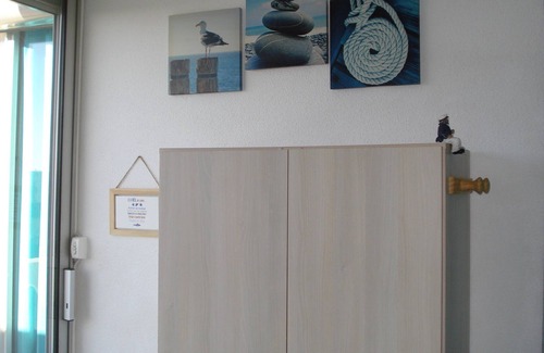 Arcachon Apartment | Arcachon at the tip of the sting, rent any nice season T1 view basin