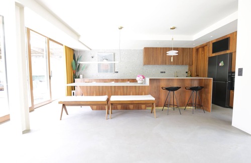 Montessuy House | Architect-designed villa with swimming pool in Lyon