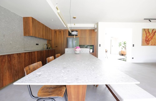 Montessuy House | Architect-designed villa with swimming pool in Lyon