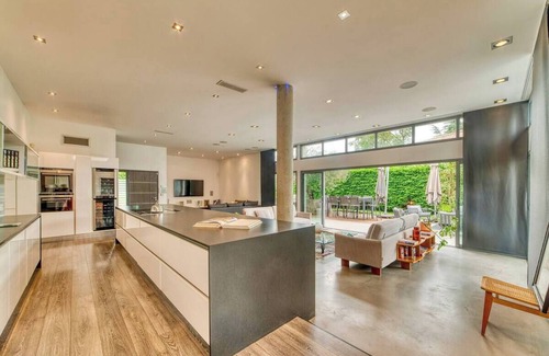 Montanay House | architect-designed house with pool