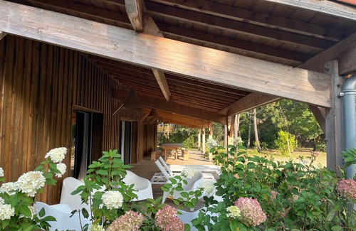 Solferino House | Architect-designed wooden house, covered terrace 100 m2, 30 minutes from the beach