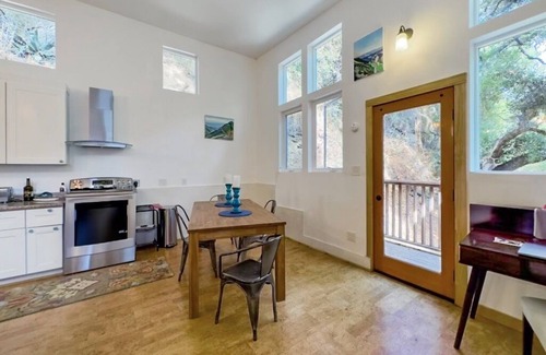 Topanga House | Architect-Rebuilt Topanga Home 9,858 Monthly Artistic & Private