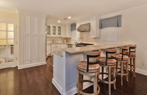 Ocean Grove House | Architect's Delight - Your Luxury Rental - Free Wifi + Beach Badges