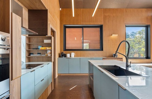 Wentworth Falls House | Architectural Luxury at Sandbox House