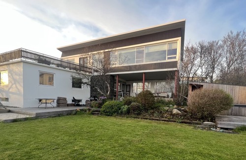 Vesturbær House | Architectural Villa with ocean view