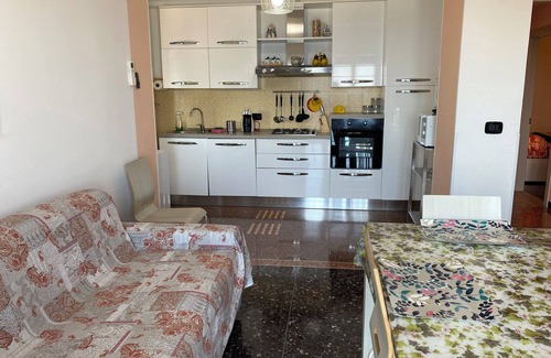 Albissola Marina Apartment | Arcobaleno Apartment 500 meters from the sea