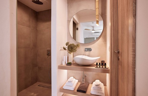 Kamares Hotel | Arcos Suites Sifnos