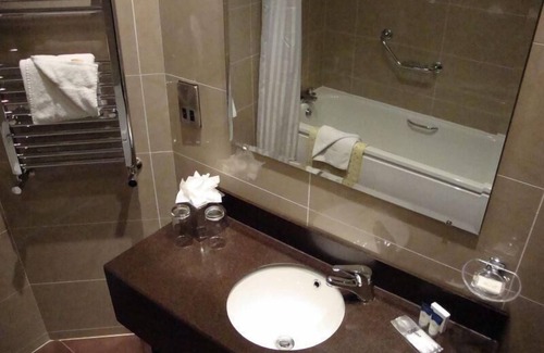 Tuam Hotel | Ard Ri House Hotel