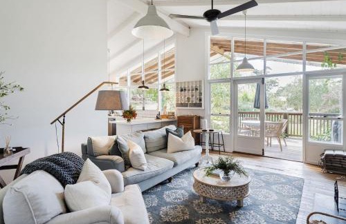 Red Hill South House | 'Ardbrae' Countryside Tranquility with a Charming Cottage