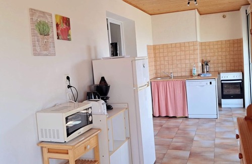 Vernon House | Ardèche Sud Joyeuse. Comfortable cottage with exceptional view, private swimming pool