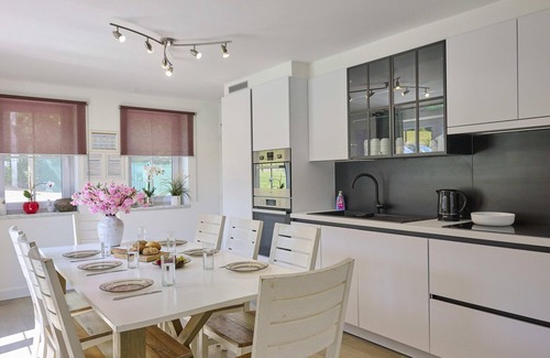 Trou de Bra House | Ardennes group house with fireplace and garden