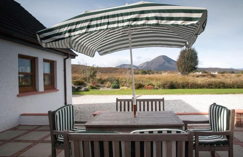 Broadford Villa | Ardmore luxury self catering cottage