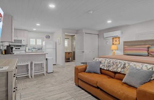 Captiva Cottage | Are you looking for a quaint fishing village in the heart of Captiva Island? - Jensen's Cottage #02