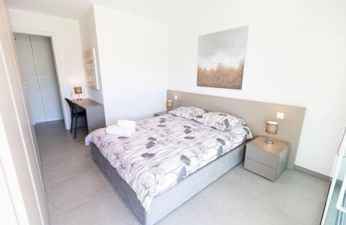 Bellinzona Apartment | Argento Spectacular and Modern 5 for 4 guests -By EasyLife Swiss