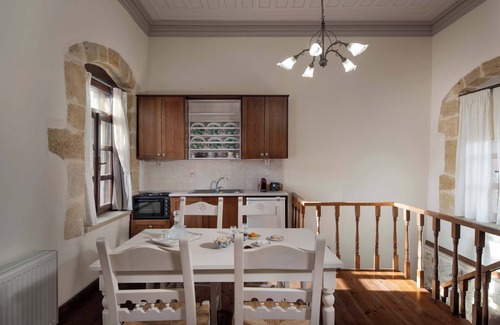 Archanes Apartment | Arhontiko Arhanes Dimitra Suite - Gem with Pool
